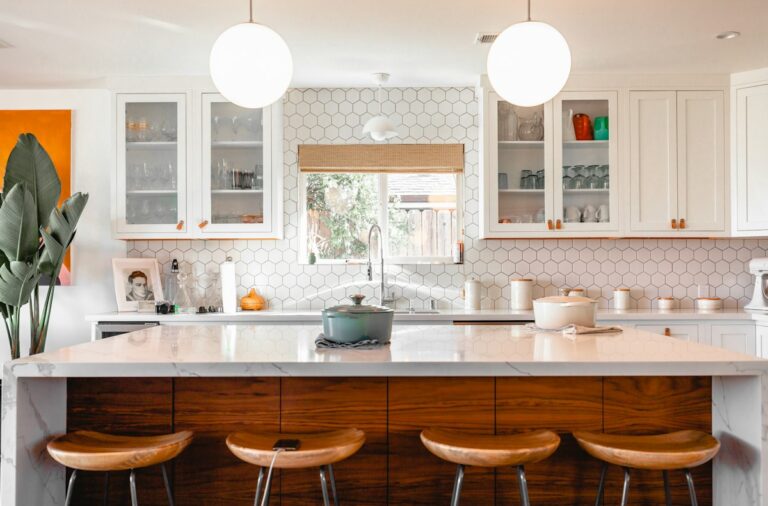 Tiny Kitchen Layouts That Actually Work